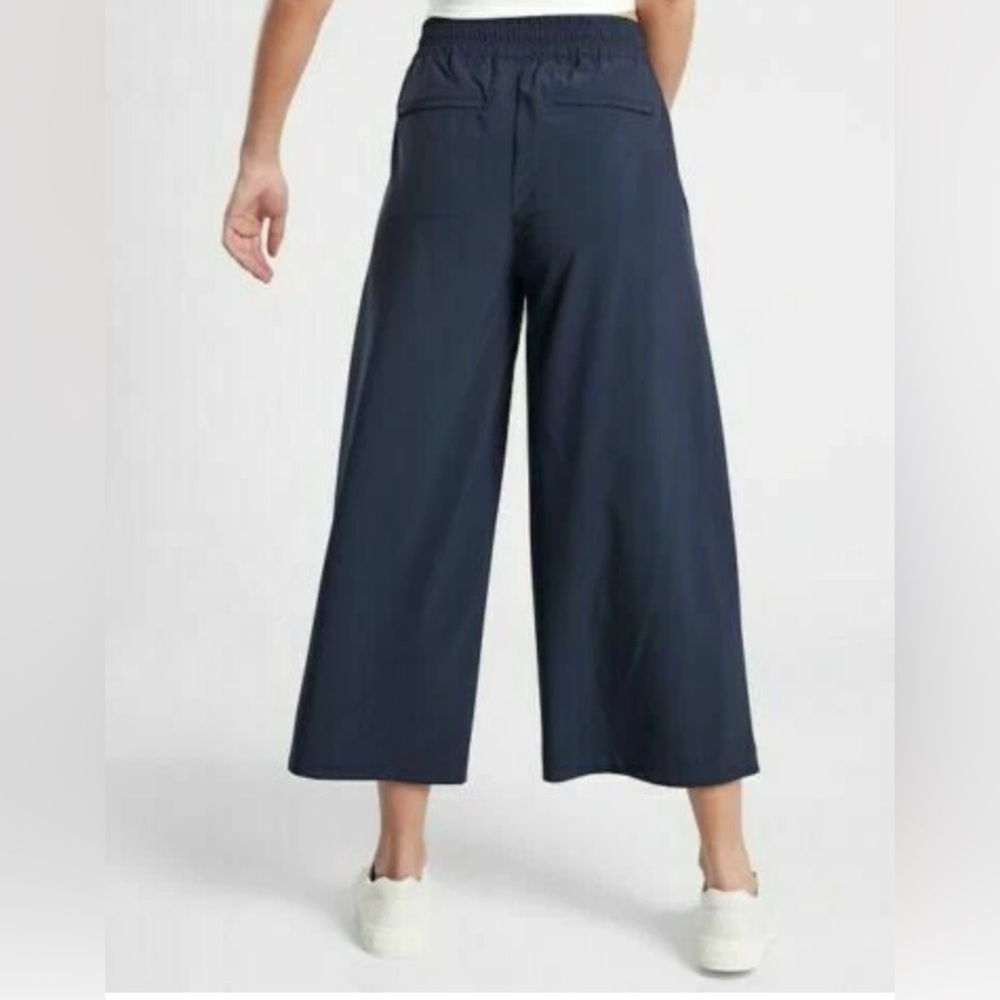 Athleta Brooklyn Heights Cropped Navy Blue Wide-Leg Women's Pants (16) - Picture 2 of 16